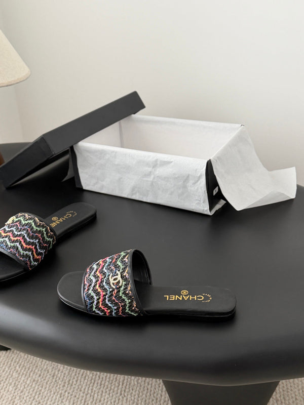 CC 26SS Slippers Black Colorful Woven Lambskin 670822