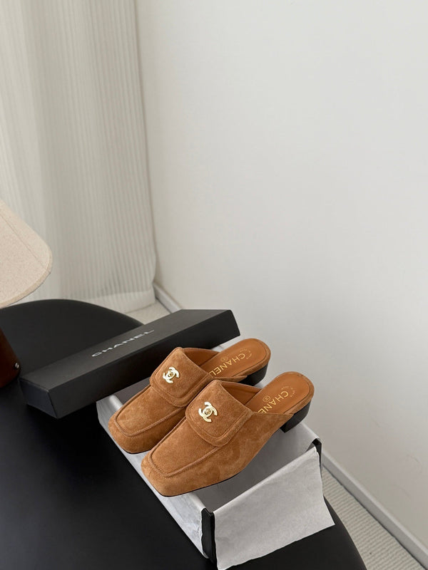 CC Half-Slippers Flat Camel Suede 717813
