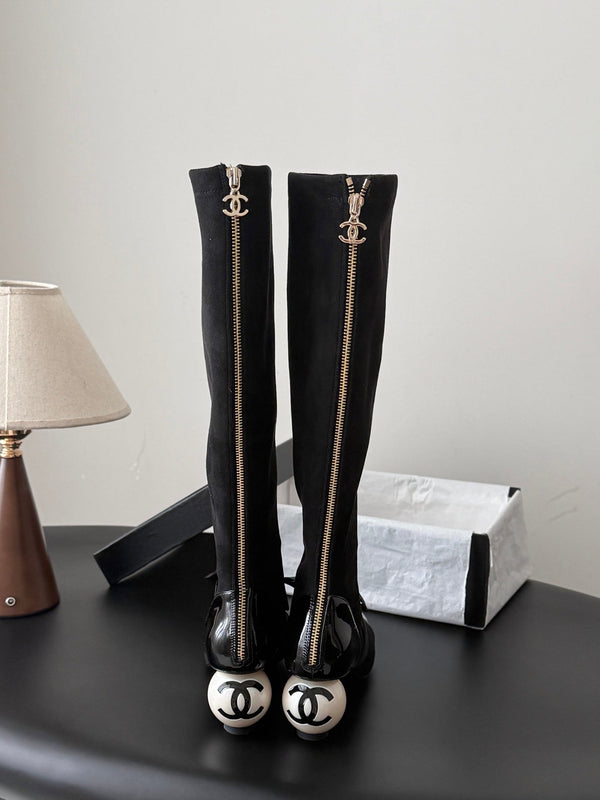 CC 26s Pearl Heel Knee High Boots Black Suede Patent Leather 127955
