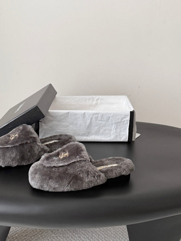 CC 26s Mules Grey Gold Shearling 127706