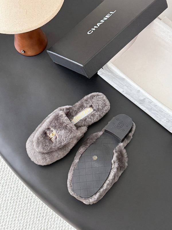 CC 26s Mules Grey Gold Shearling 127706