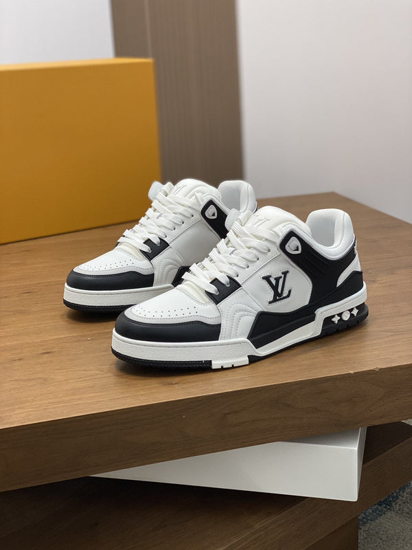 LV TRAINER BLACK WHITE SNEAKER