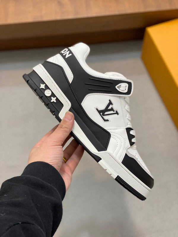 LV TRAINER BLACK WHITE SNEAKER