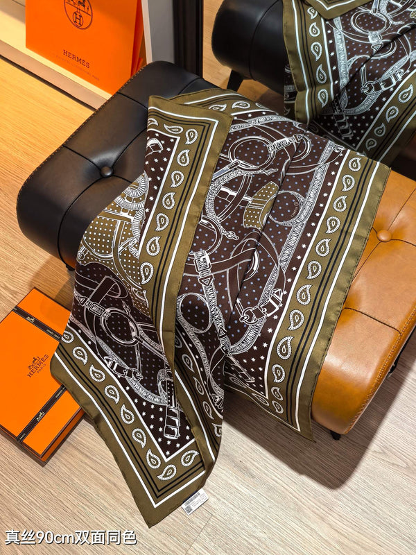 HM Eperon d'Or bandana Scarf 90x90 Brown Colorful Twill Silk 202549