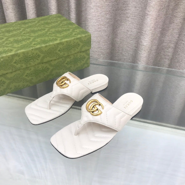 GG marmont logo - embellished mattelasse leather sandal in white
