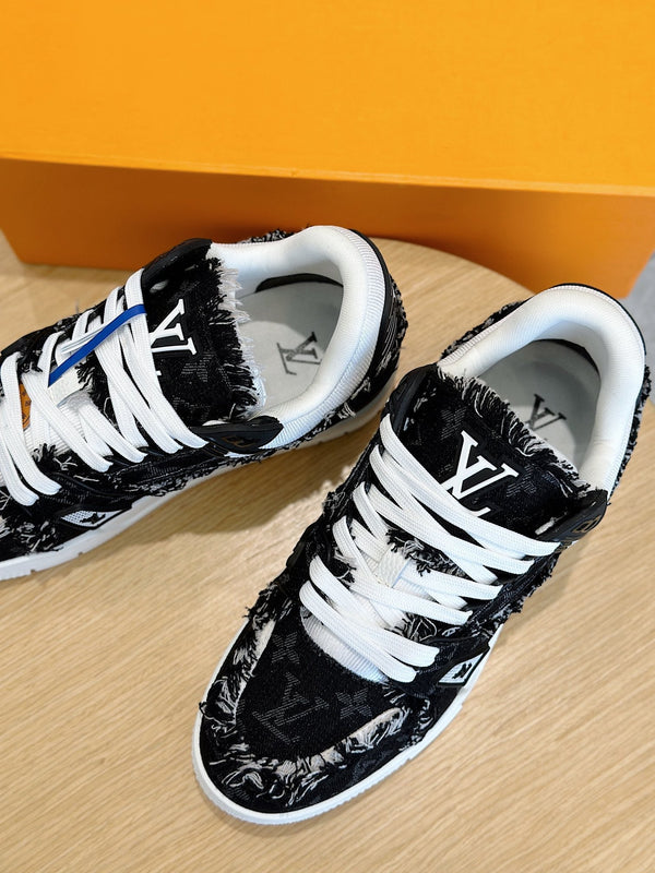 LV TRAINER SNEAKER BLACK MONOGRAM DENIM