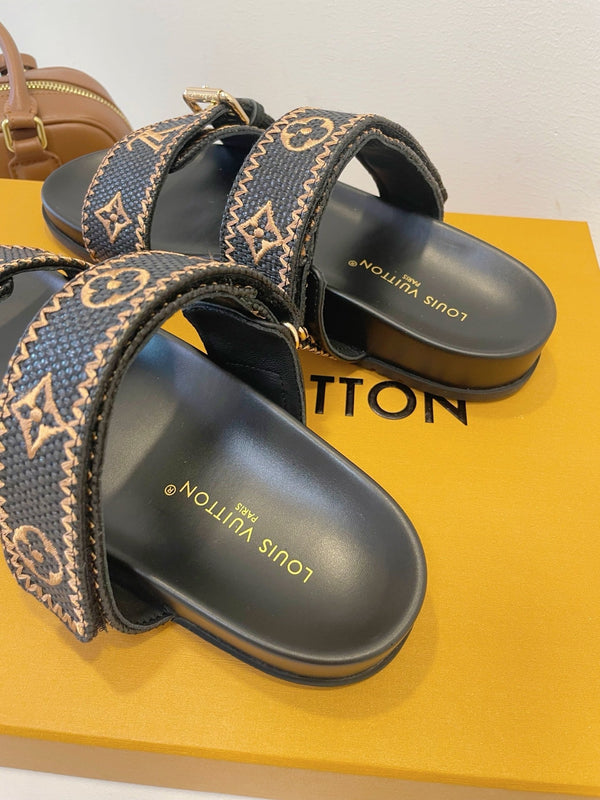 Bom Dia Flat Comfort Mule Brown Black Monogram Embossed Print Classic 241335