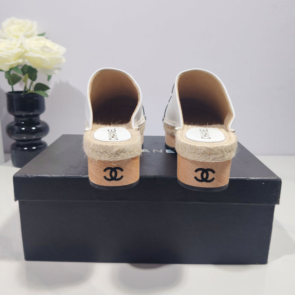 CC 26s Half-Length Slippers Black White Sheepskin 104252