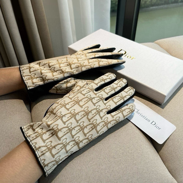 TOUCHSCREEN GLOVES IN BLACK LAMBSKIN AND BEIGE MONOGRAM JACQUARD FABRIC 465791