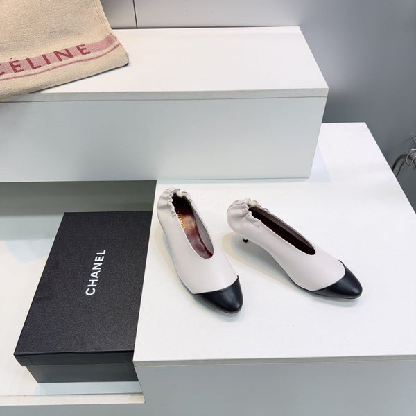 CC 2026 Pumps 4.5cm Black White Lambskin 741644