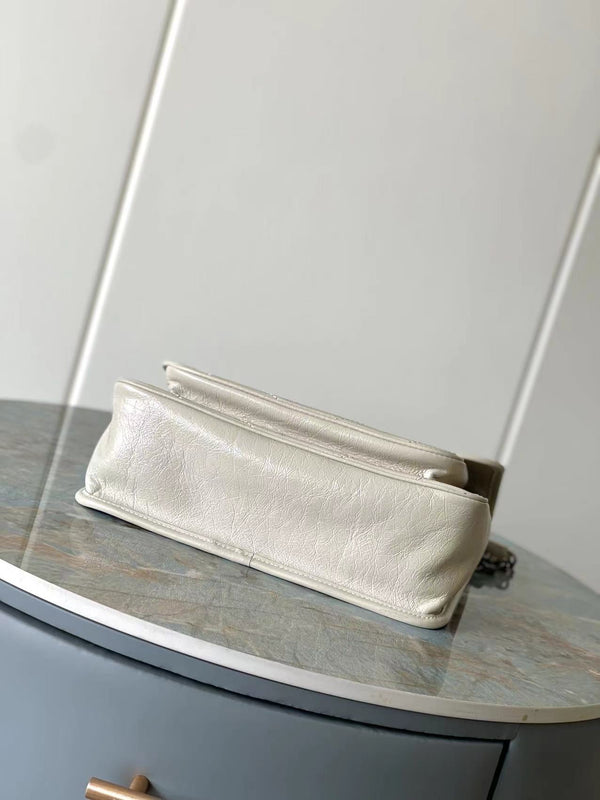 Niki Baby Shoulder Bag 28cm Light Grey Glossy Leather 286064