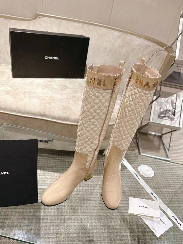 CC 26S Quilted Jumping Boots 5.5cm Beige Patent Leather Nylon 117685