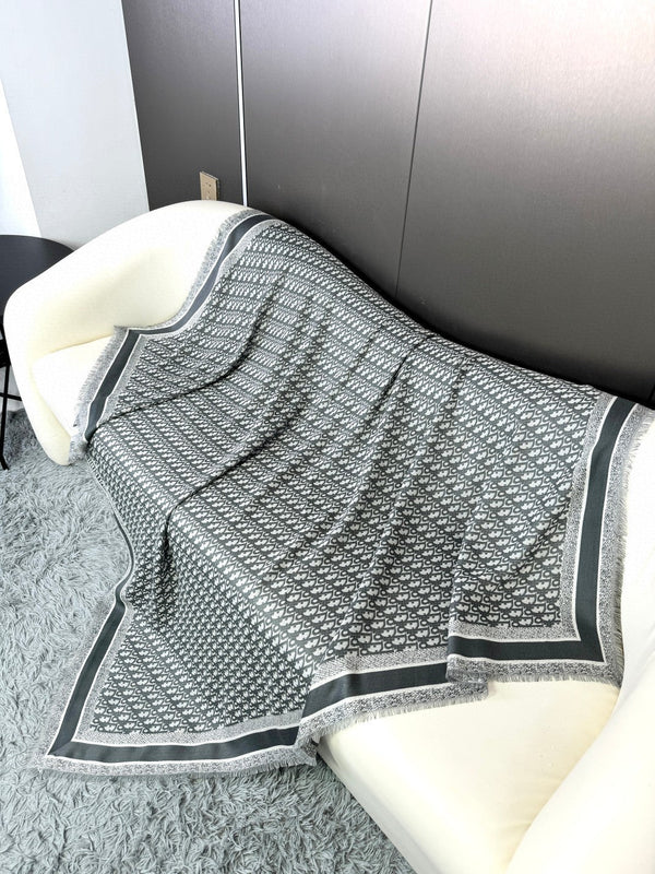 CD 26s Scarf 140cm In Cashmere Silk 313215
