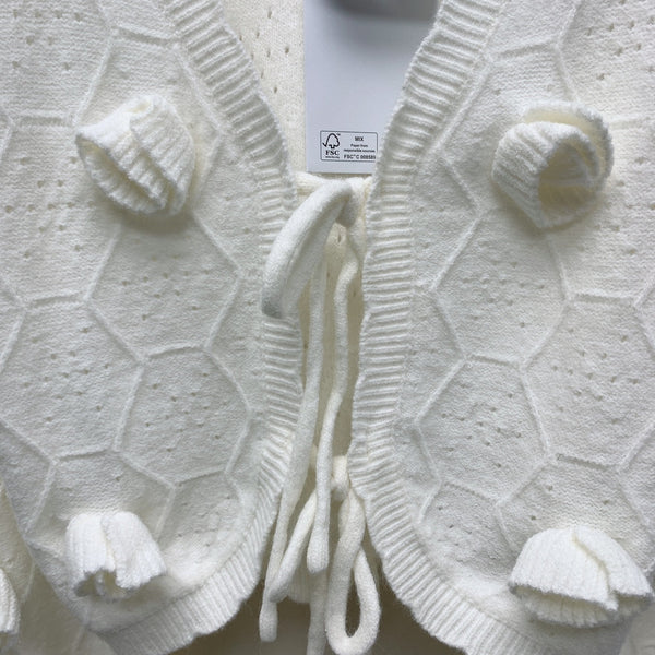 CC 25 Knitted Three-Dimensional Flower Tie Cardigan in White 277591