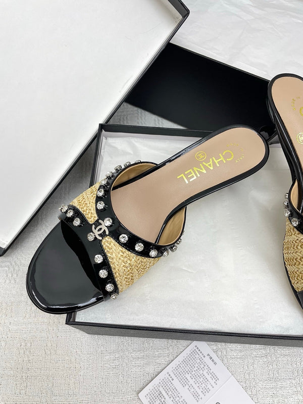 CC 25SS Slippers 5cm Yellow Raffia Black Patent Calfskin 338300