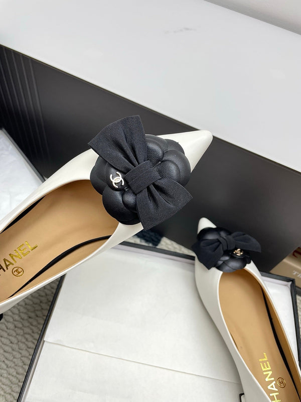 CC Logo Bow with Camellia Ballerina Flats Black White Cowhide Sheepskin 427021