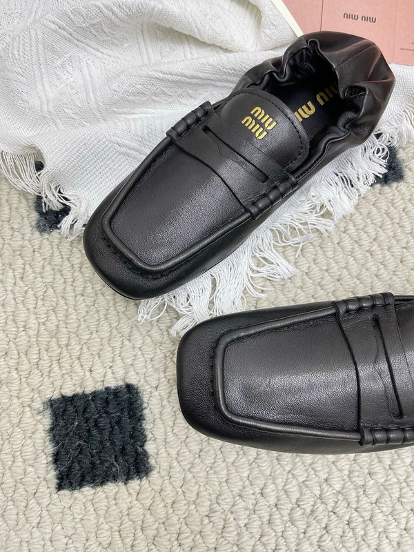 Miu Ruches Black Leather 611334