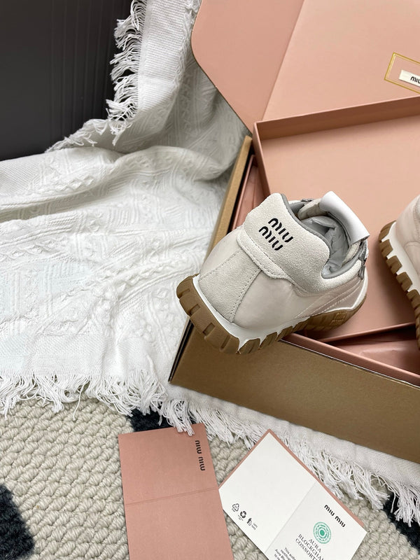 Miu Tyre Sneaker Ivory Taupe Suede 611343