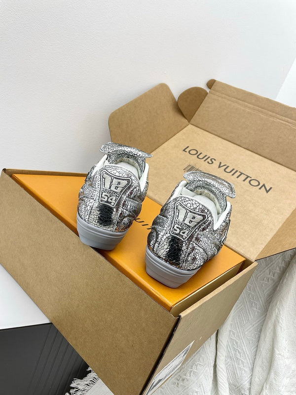 LV Footprint Sneaker Sliver Metalic Leather 611171