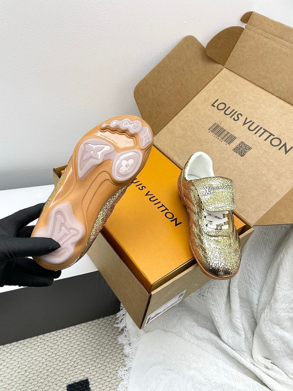 LV Footprint Sneaker Gold Metalic Leather 611172