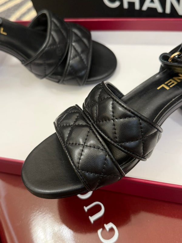 CC 25SS Honey Sandals 5cm Black Lambskin 319631