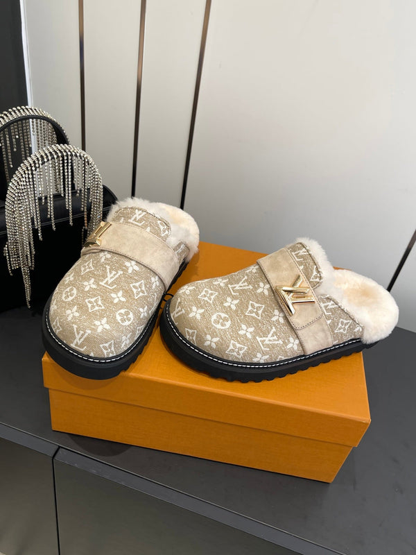 LV Cosy Flat Slippers Comfort Clog Beige Leather Monogram Fur 533469