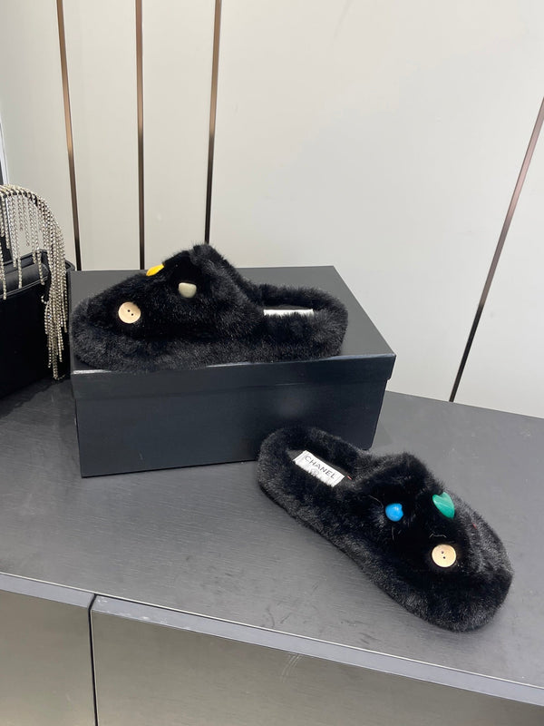 CC Double C Furry Slippers Black Fur 554698