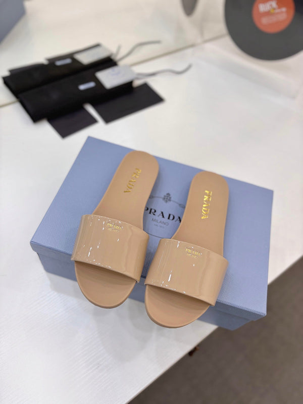 Pra Slides Beige Patent Leather 834595