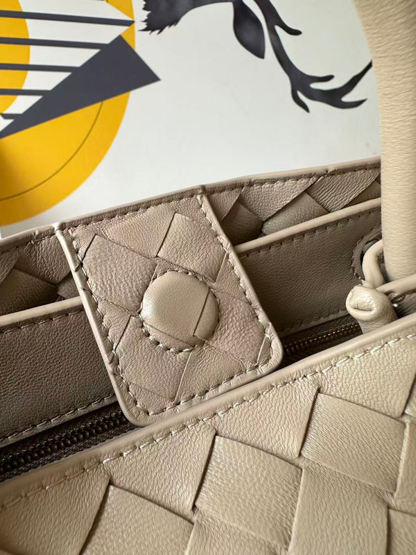 BV Small Andiamo Bag 20cm Light Taupe Intrecciato Leather 291448