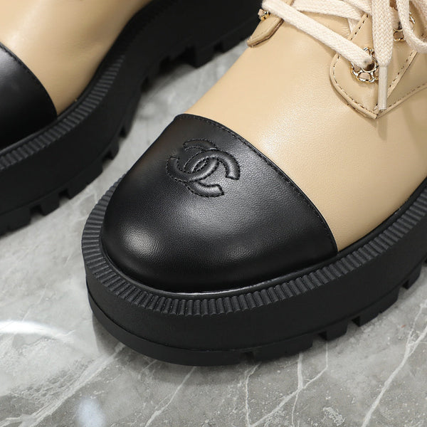 CC Interlocking Logo Combat Boots Black Beige Quilted Lambskin 432653