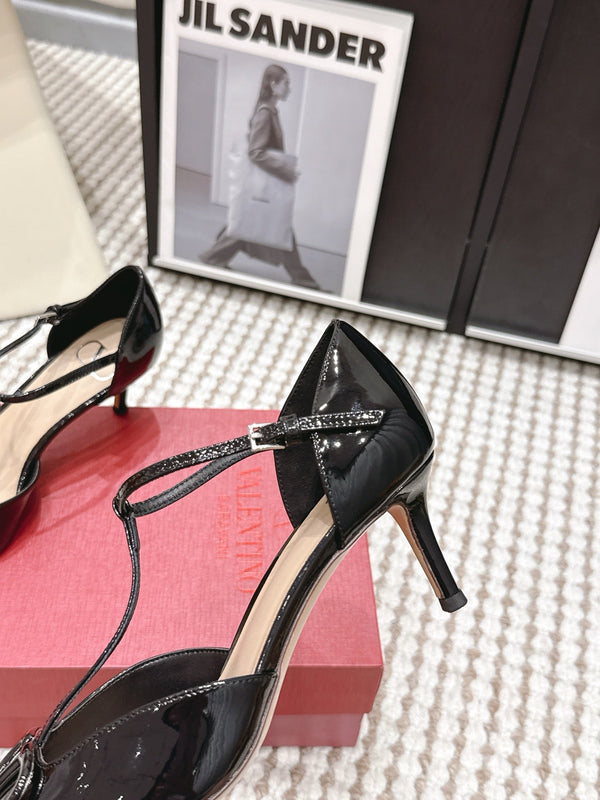 VT 26s T-Strap Slingback Black Patent Leather 722235