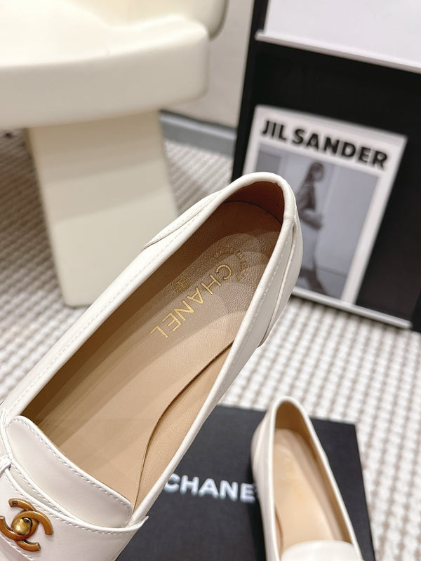 CC Double C Loafers White Leather 721521