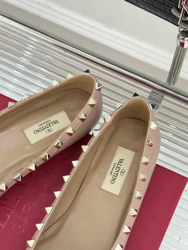 Valentino Rockstud Ballet Flat Beige Sheepskin 642999