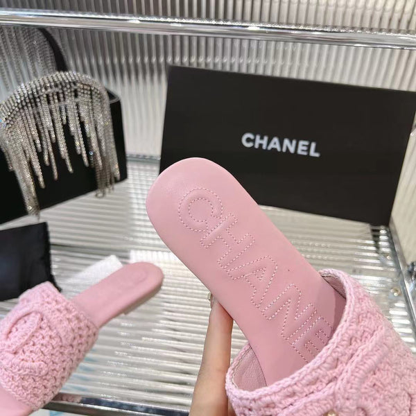 CC 26s Slippers Light Pink Lambskin