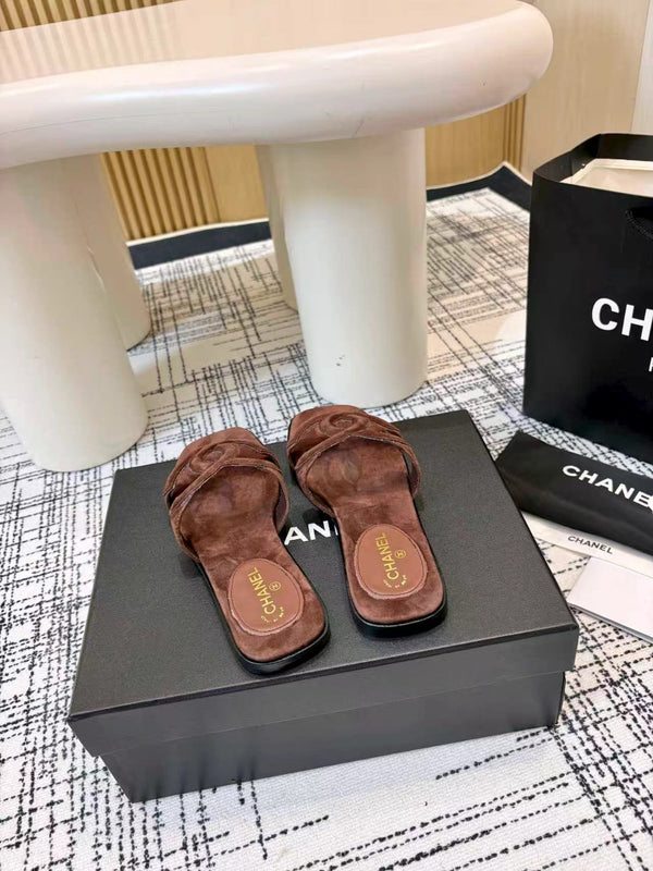 CC 26s Open-toe Sandal Chocolate Suede 681941