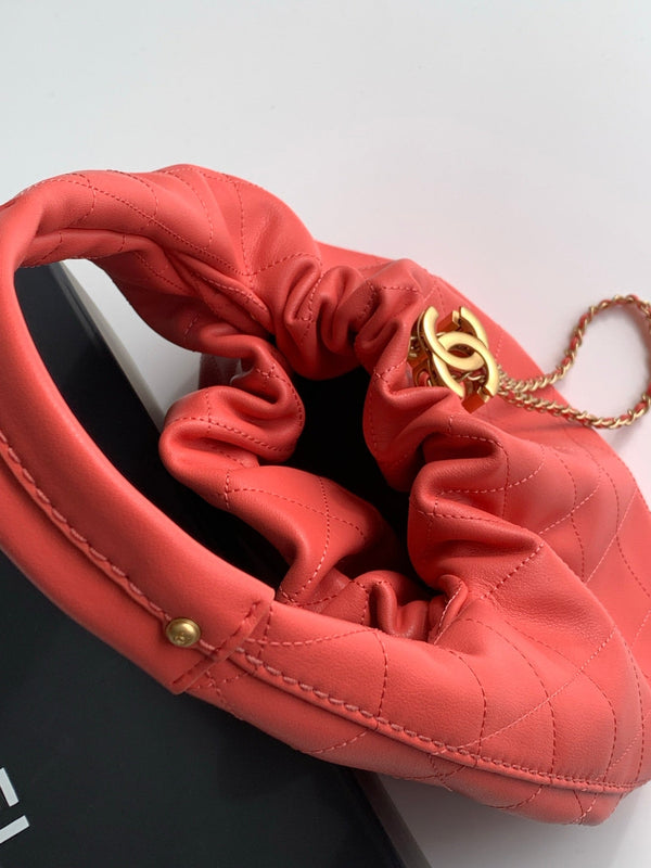 CC 2025 Hobo Bag 32cm Red Calfskin