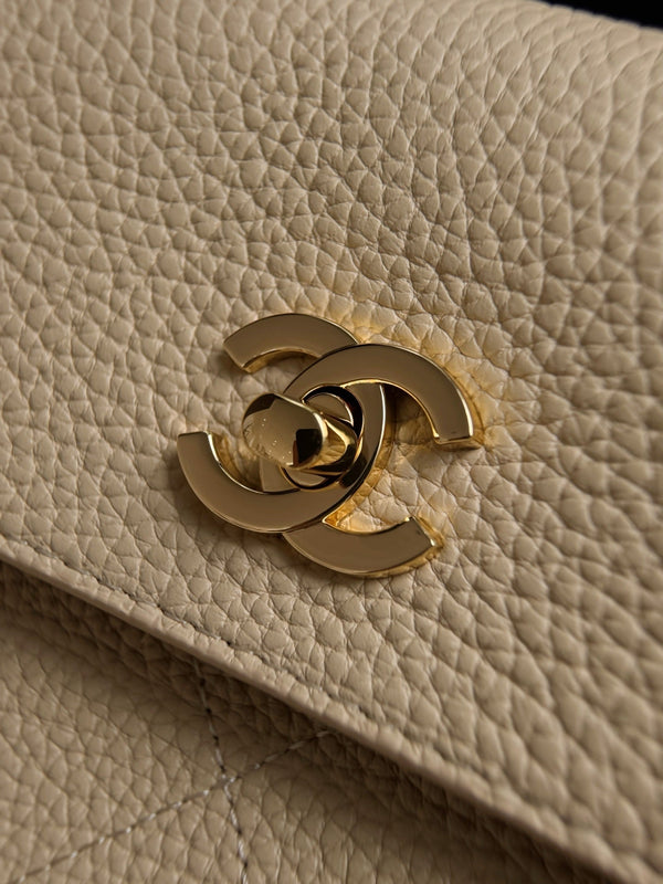 CC 26s Small Shopping Bag 38CM Beige Calfskin 143387
