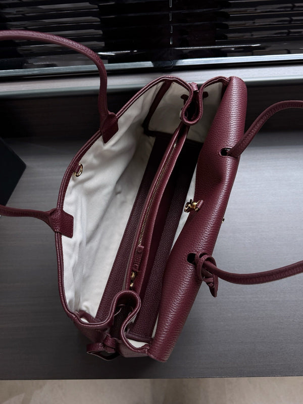 CC 26s Small Shopping Bag 38CM Burgundy Calfskin 143385