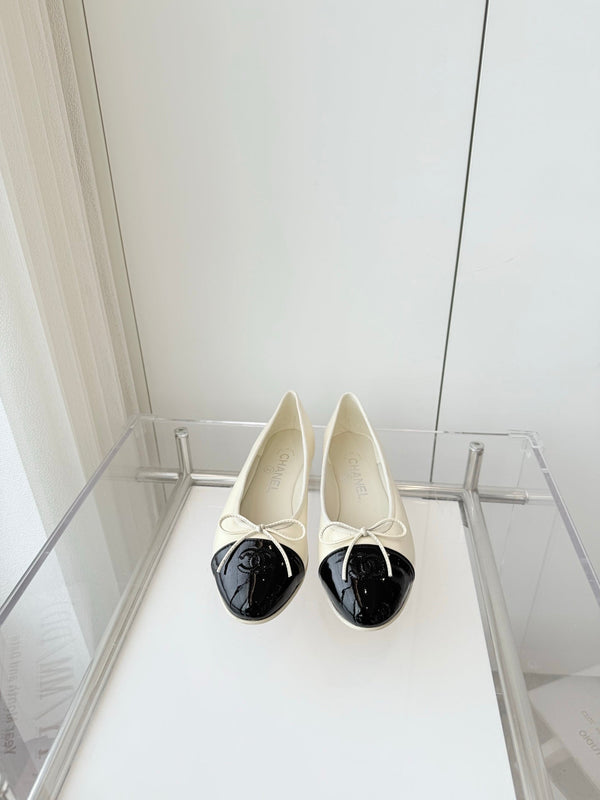 CC Ballet Flat White Leather 238770
