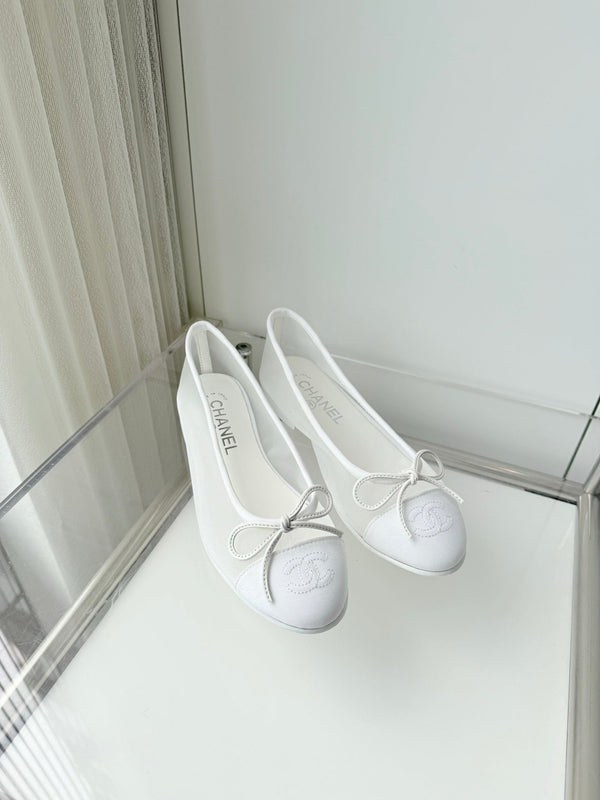 Chanel 2026 Ballet Flat White Mesh Canvas 697399