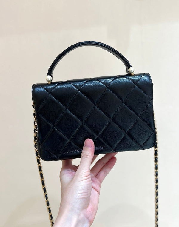 CC 25P Handle Bag 20cm Black Quited Lambskin 290311