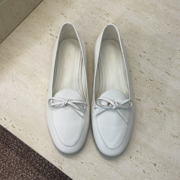 CL 26s Ballet Flats In White Lambskin With Bow