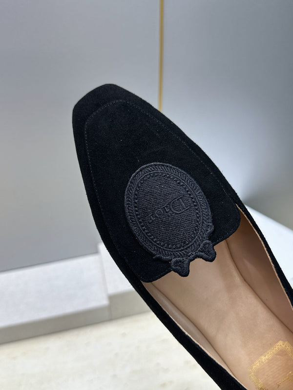 CD 26s Médaillon Loafers Black Suede 118456