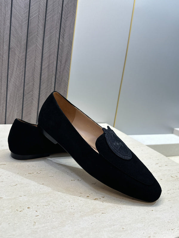 CD 26s Médaillon Loafers Black Suede 118456
