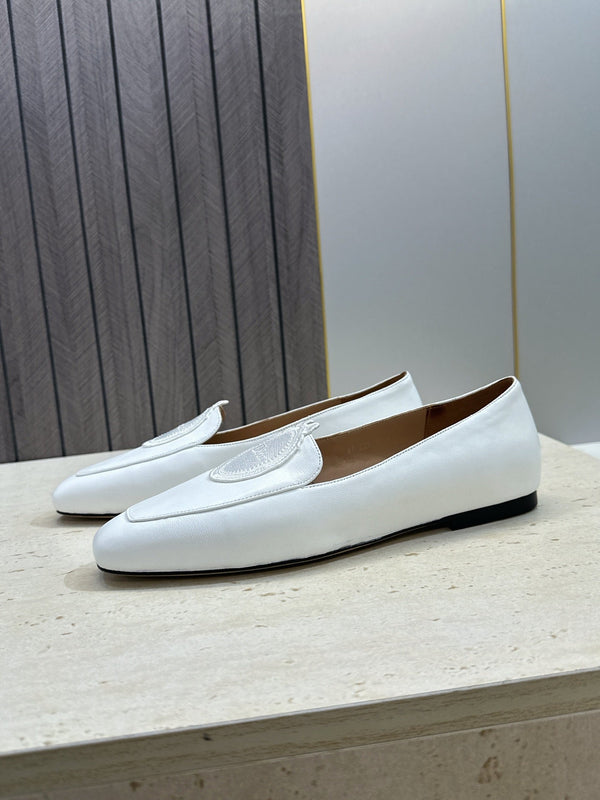 CD 26s Médaillon Loafers White Leather 118458