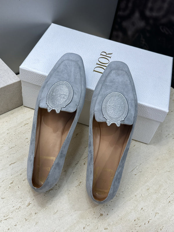 CD 26s Médaillon Loafers Denim Blue Suede 118459