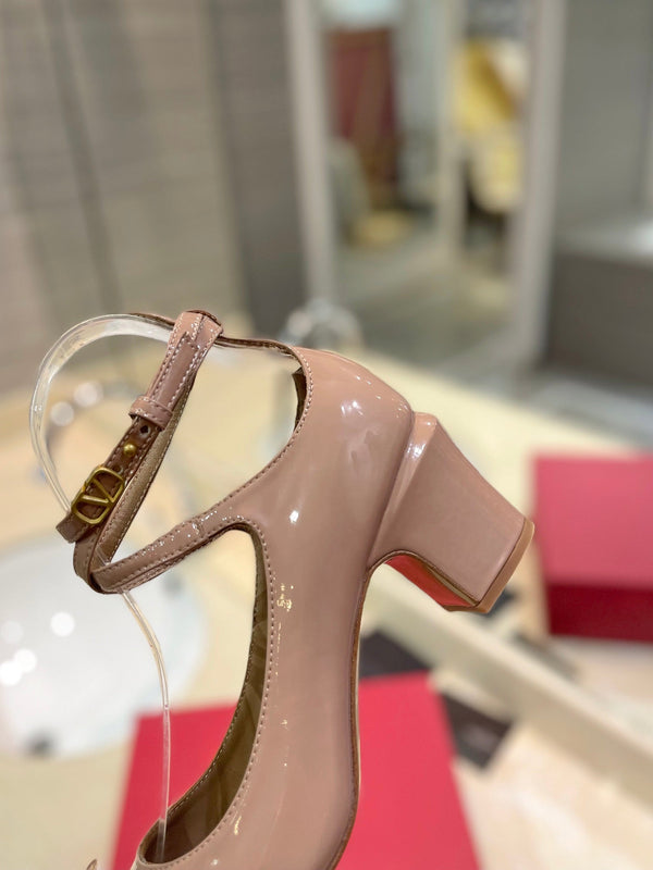 VLTN 26s VLogo Block Heels Nude Patent Leather 985377