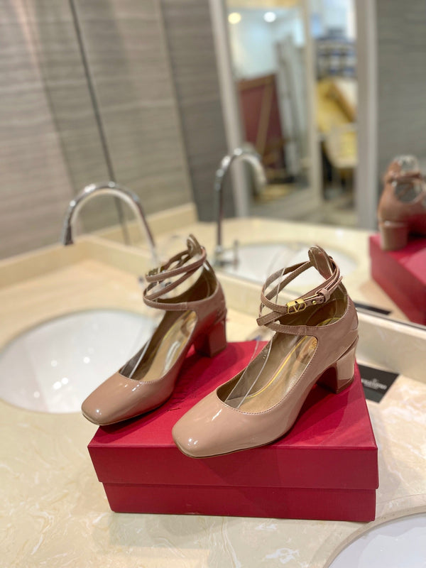 VLTN 26s VLogo Block Heels Nude Patent Leather 985377
