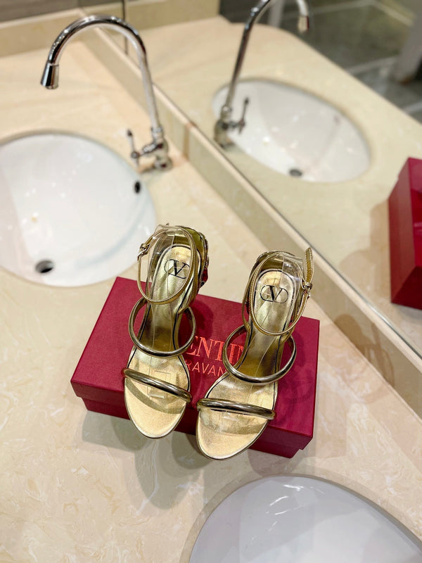 VLTN 26s Ladycrush Strass Flower Sandals Gold Metallic Leather 985382