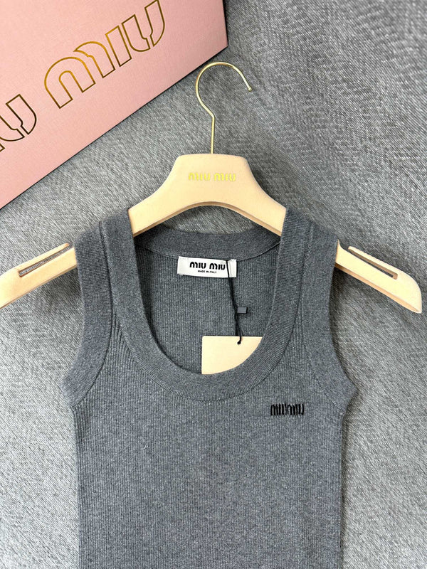 Miu Short Vest Grey Wool 345303